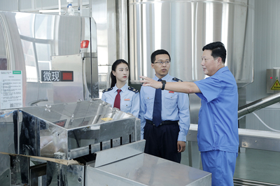 乳山稅務(wù) 稅惠助力海洋垃圾“變廢為寶”，推動生物制品技術(shù)開發(fā)